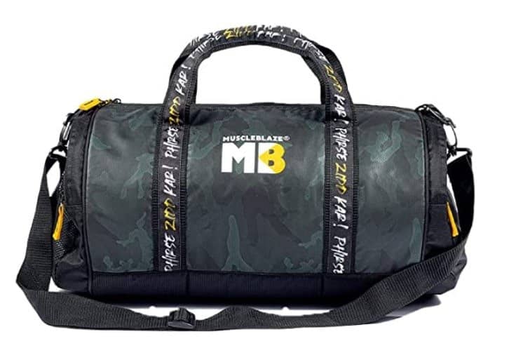muscleblaze gym bag